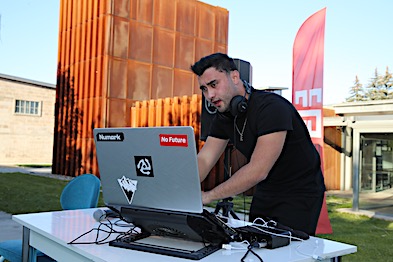 AGÜ’den Online Güz Fest